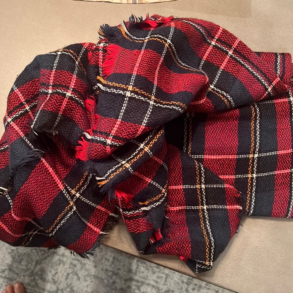 Scarf - great condition